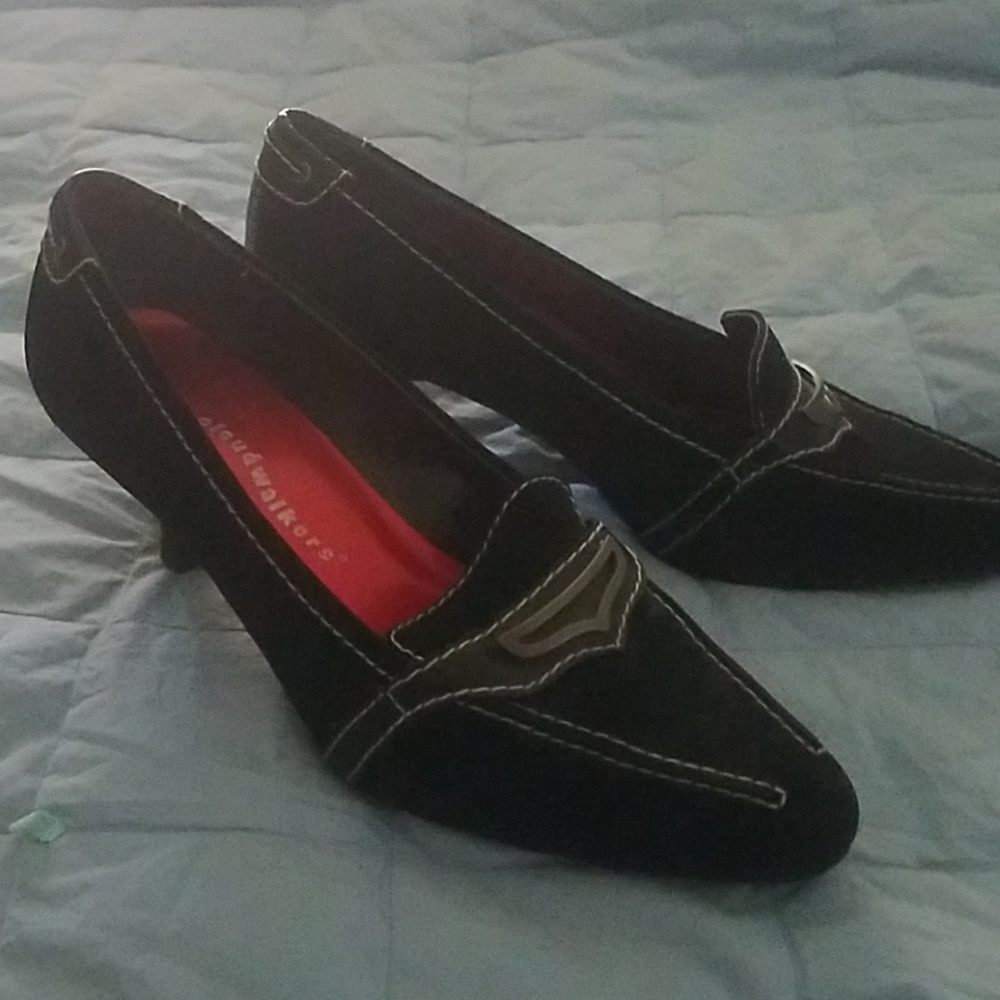 Cloudwalkers black pumps 10w